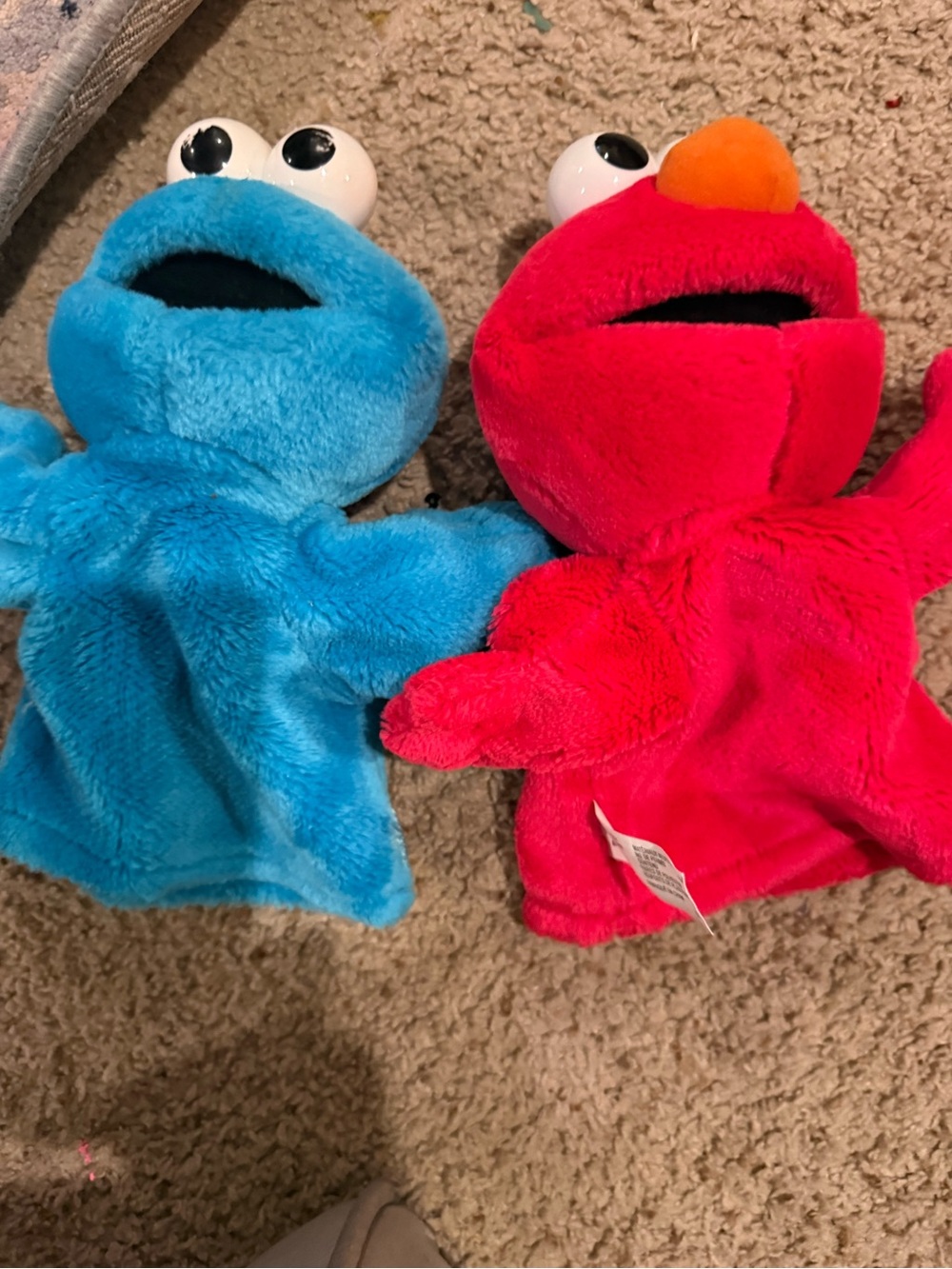 Cookie Monster and Elmo Sesame Street Hand Puppet Plush - Picture 6 of 6